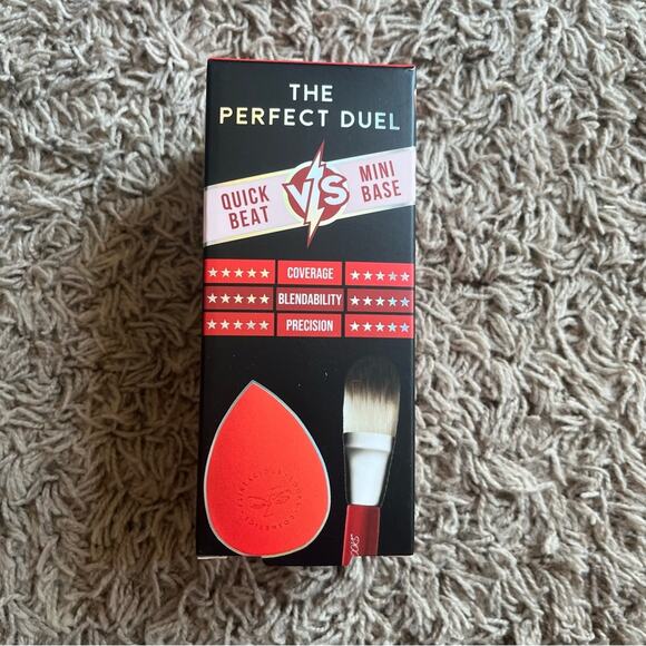 NWT! Flirtatious Looks Cosmetics The Perfect Duel: Foundation Travel Set - Picture 1 of 6